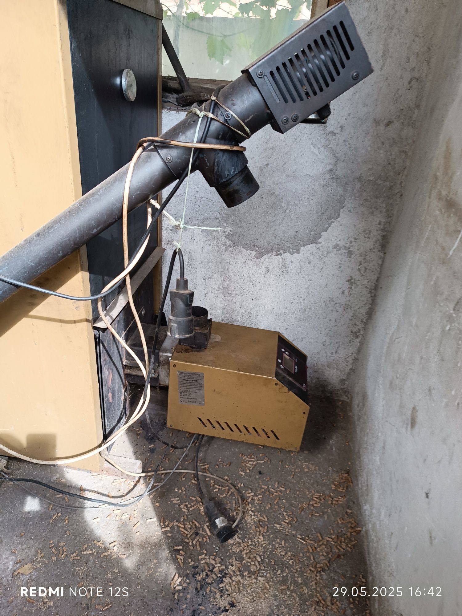 Продавам пелетен котел Goden fire 52kw