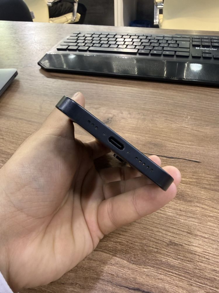 Iphone 16e 128Gb