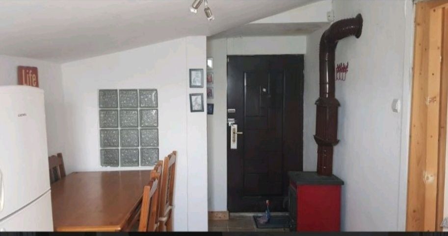 Дава се под наем Къща в с. Изворище, Област Бургас - 55 кв.м за 153 € - Снимка #7