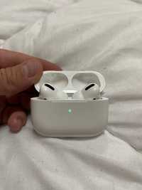 Vând Apple AirPods Pro 1