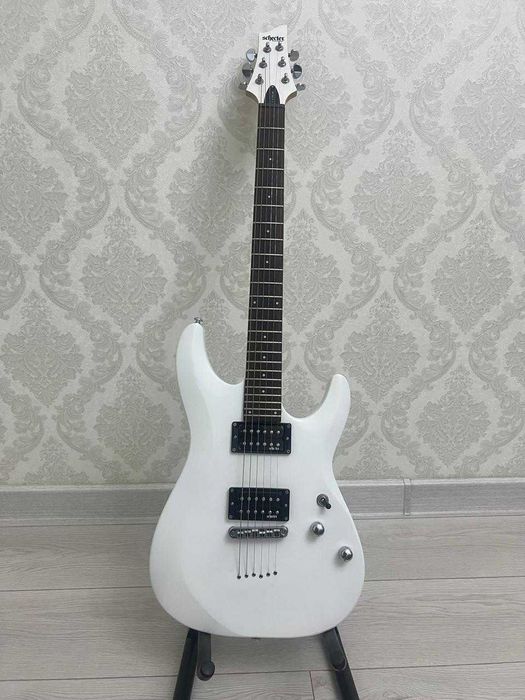 Продаю качественную, отличную гитару Schecter C-6 Deluxe