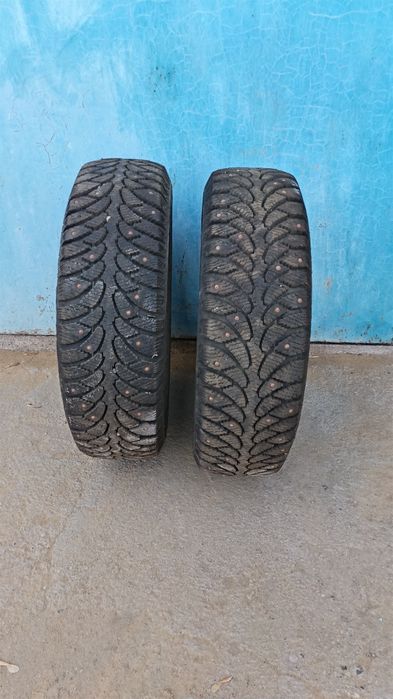 Покрышки шипованные на жигули.
