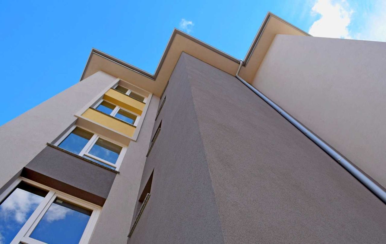 Продава се Тристаен апартамент в Пловдив, Остромила - 97 кв.м за 1303 €/кв.м - Снимка #1