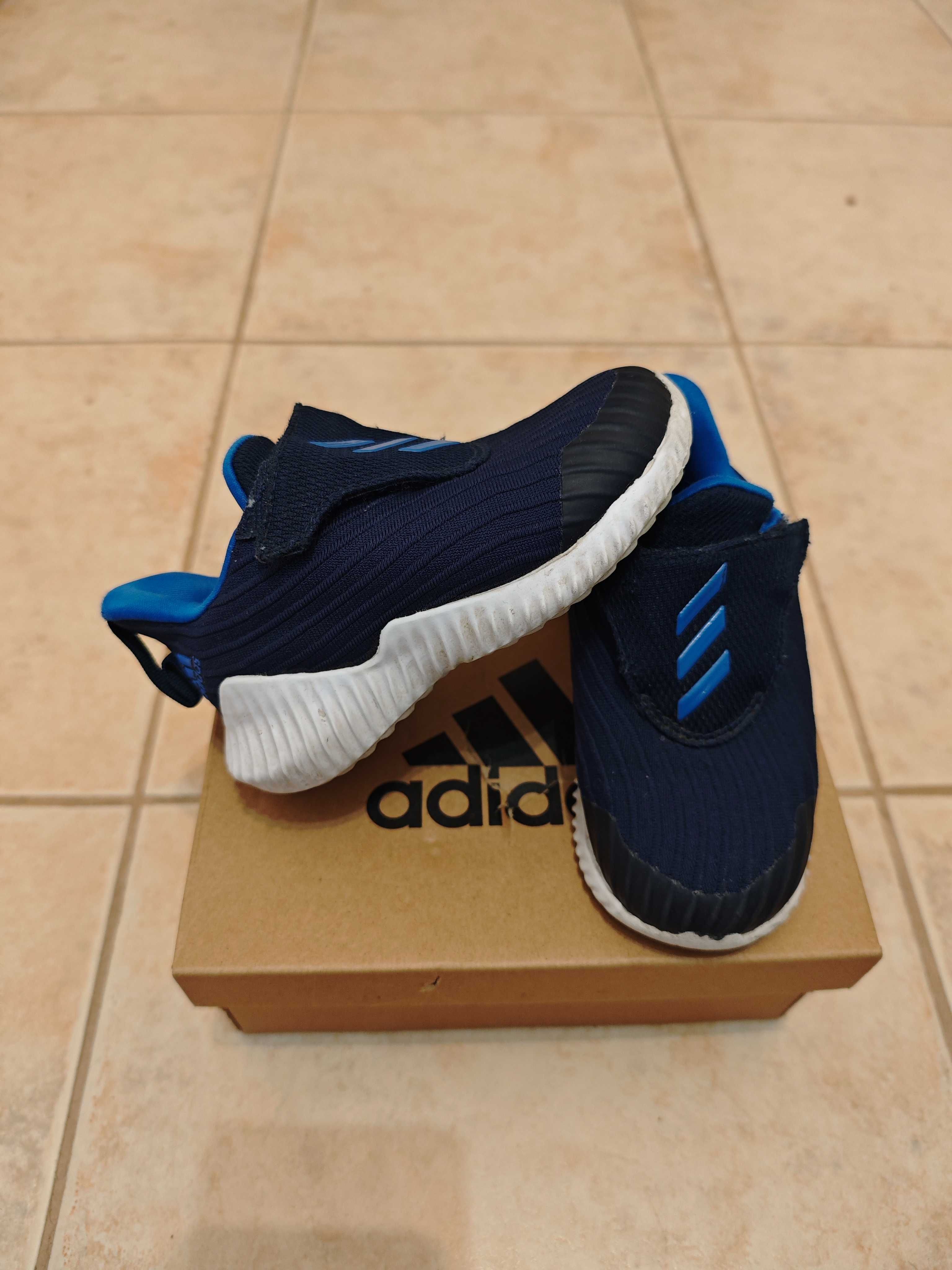 Детски маратонки за момче Adidas