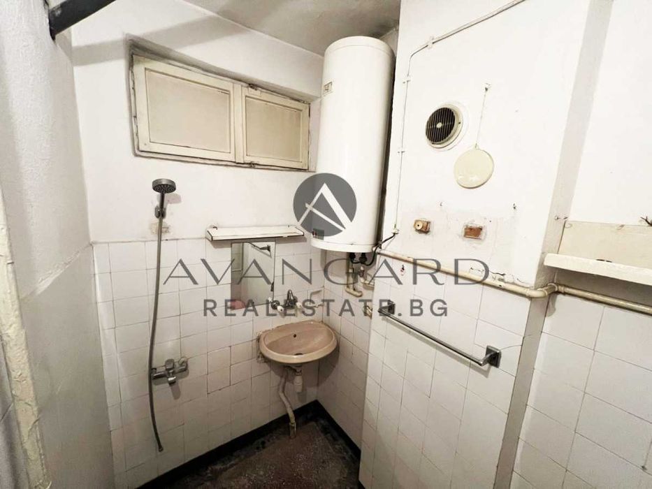 Продава се Многостаен апартамент в Пловдив, Център - 125 кв.м за 3040 €/кв.м - Снимка #9