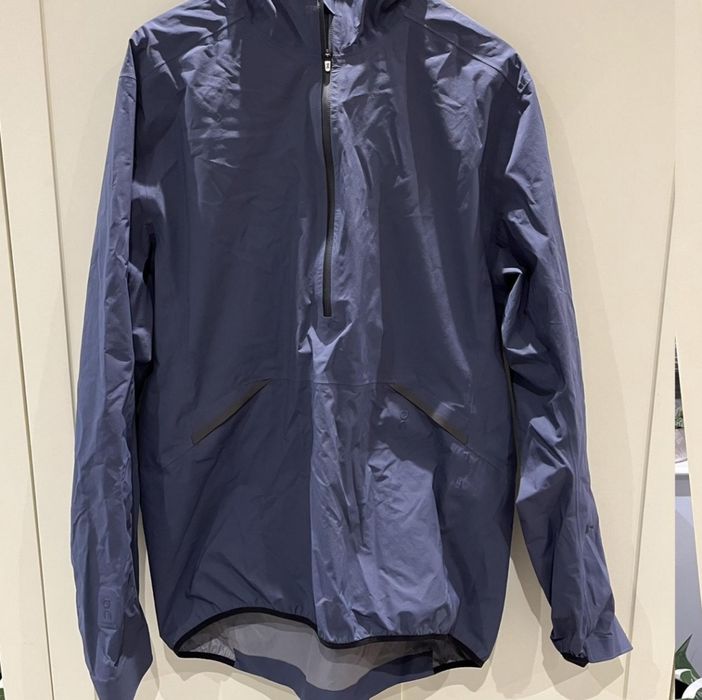 On running anorak jacket XL