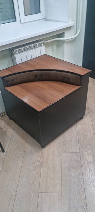 Продам тумбы офисные