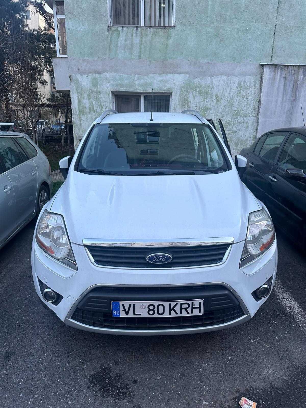 Vand Ford KUGA An 2010, luna a 10 a