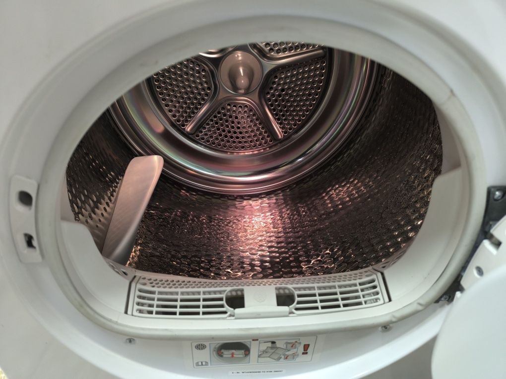 Сушилна Siemens WT44W3G0 - 7кг. Термопомпа. клас А+