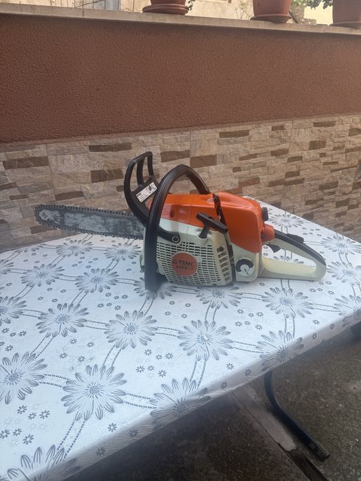 Бензинова резачка за дърва STIHL MS 270 C