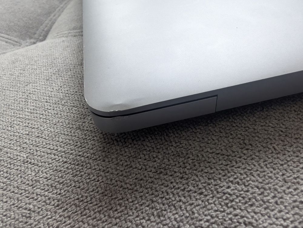 APPLE MACBOOK PRO 16 i9 64gb 1tb rx5500m 4gb