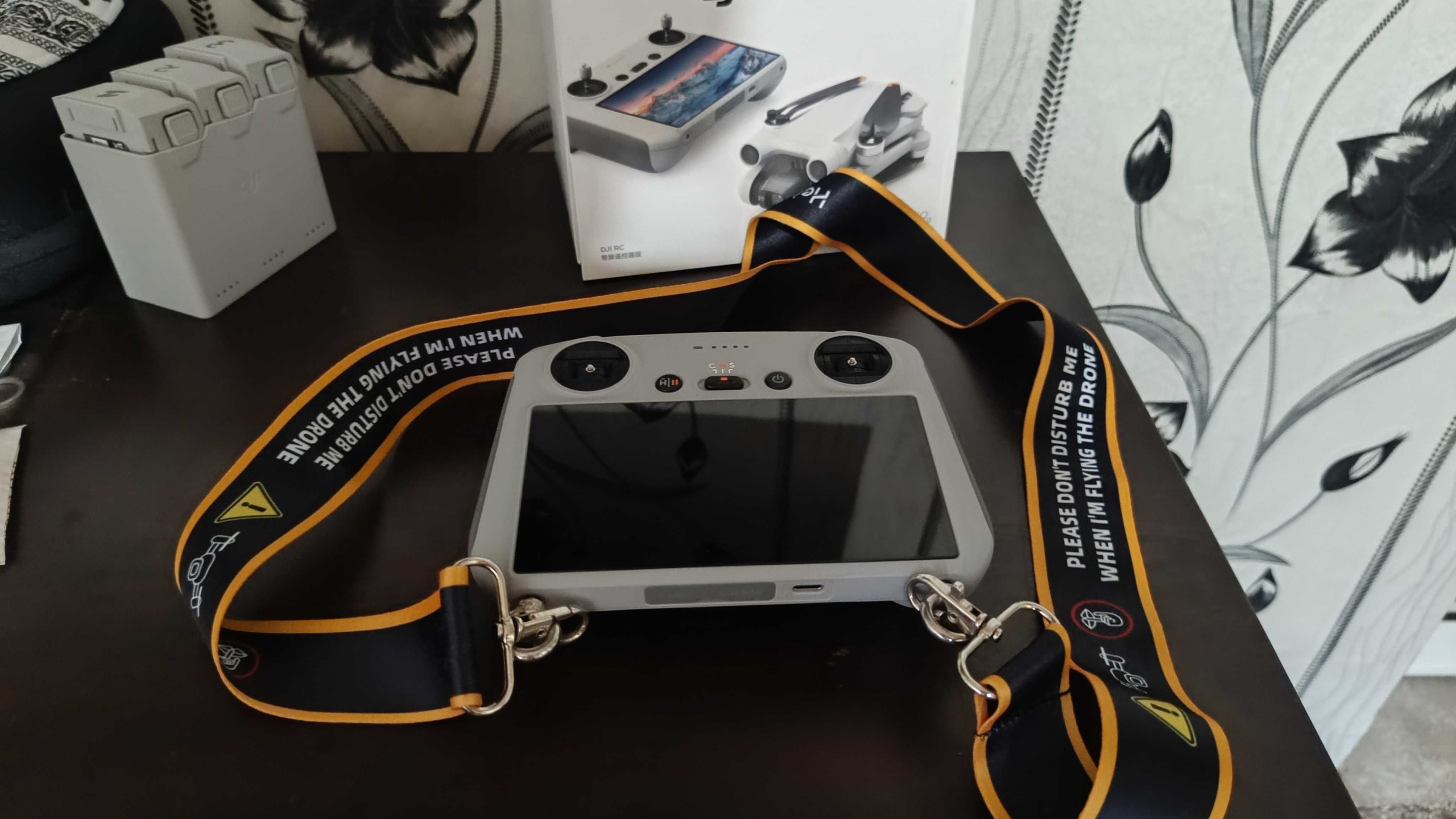 DJI mini 3 pro +