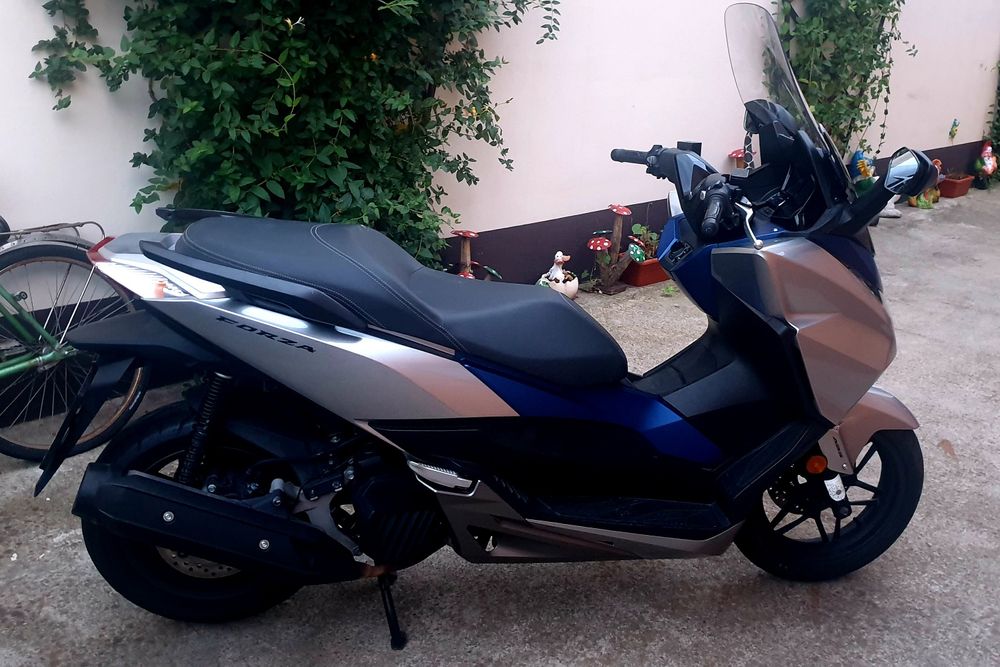 Scooter Premium Honda Fortza 125, 2017