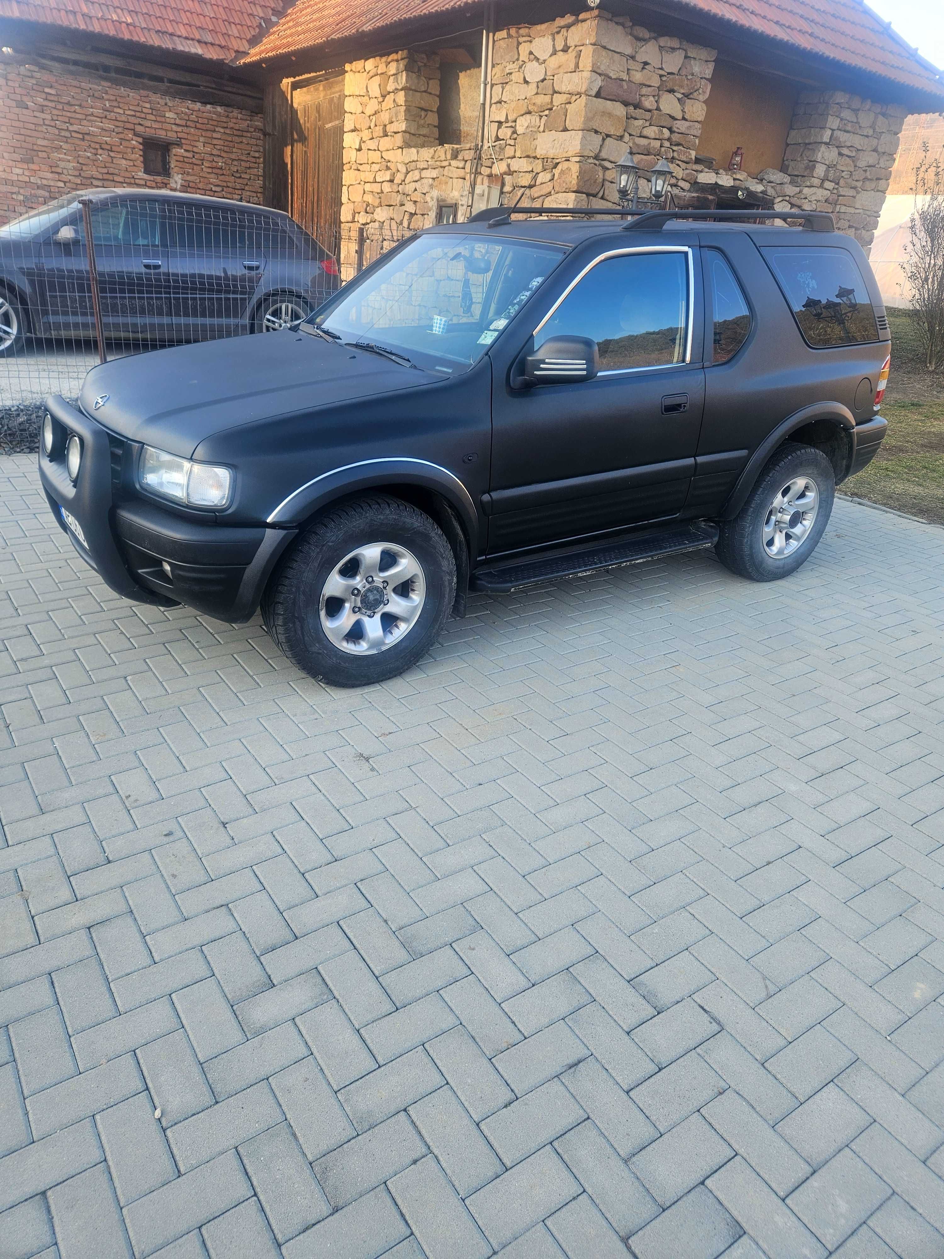 Opel Frontera 2.2sport4×4.                         4100euro negociabil