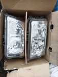 Продам фары задние и передние мерс 190