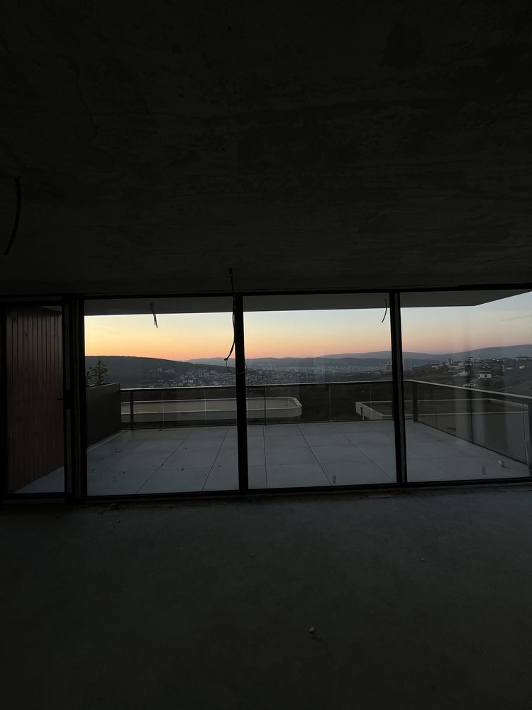 Casa tip duplex, cart Europa, Strada Luminii