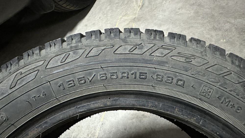 Продам зимний шины 185/65 r15