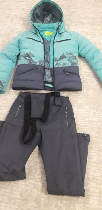 Лыжный костюм  10000 тг.