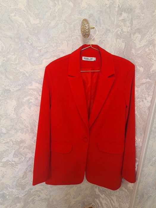 Ayollar uchun kastyum