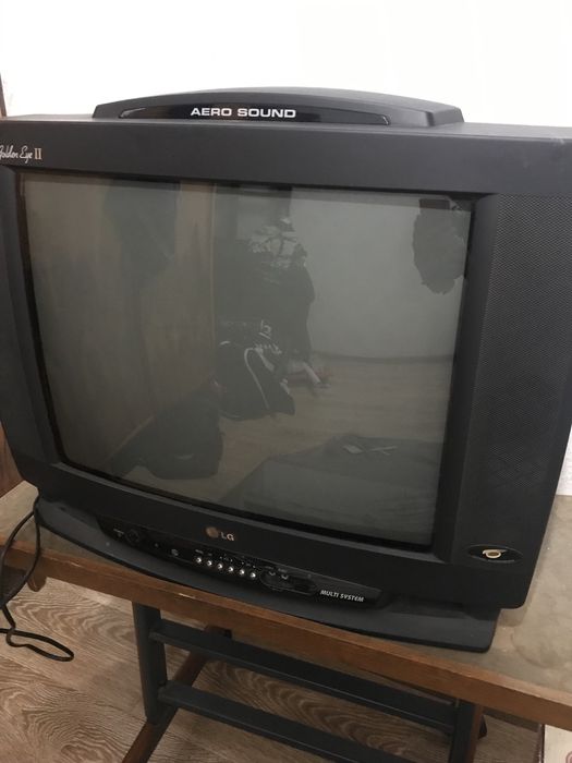 Срочно Продается телевизор LG ( корея)