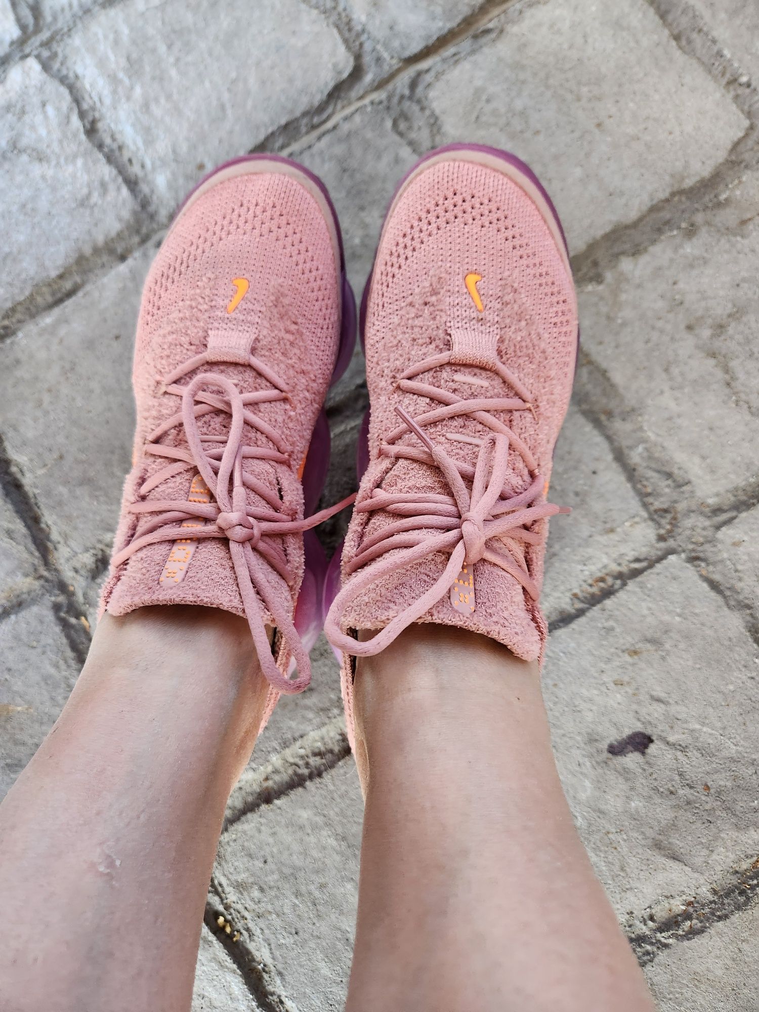 Nike маратонки, носени много малко!
