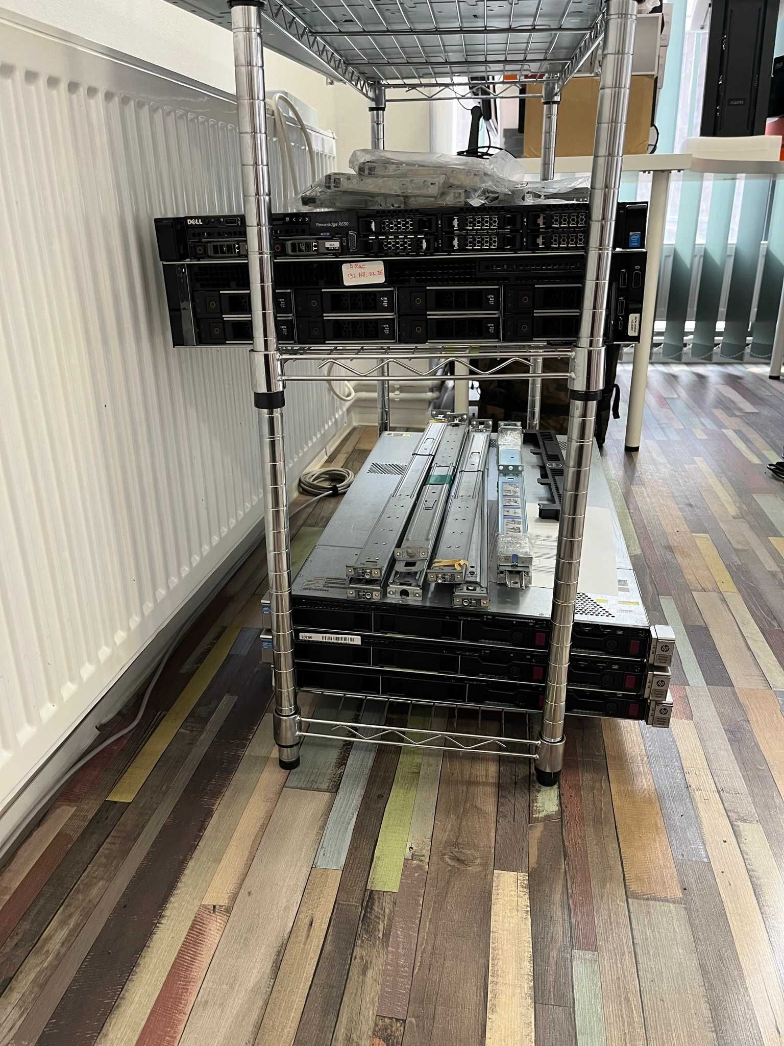 Server HP ProLiant DL360p G8, LFF. 2x 3 TB, 2 x 8 Core Xeon V2, 64GB