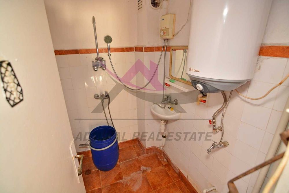 Продава се Четиристаен апартамент в Варна, Лятно кино Тракия - 93 кв.м за 1936 €/кв.м - Снимка #4