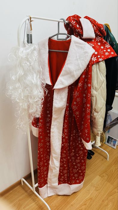 Прокат: Костюмы Деда Мороза и Снегурочки