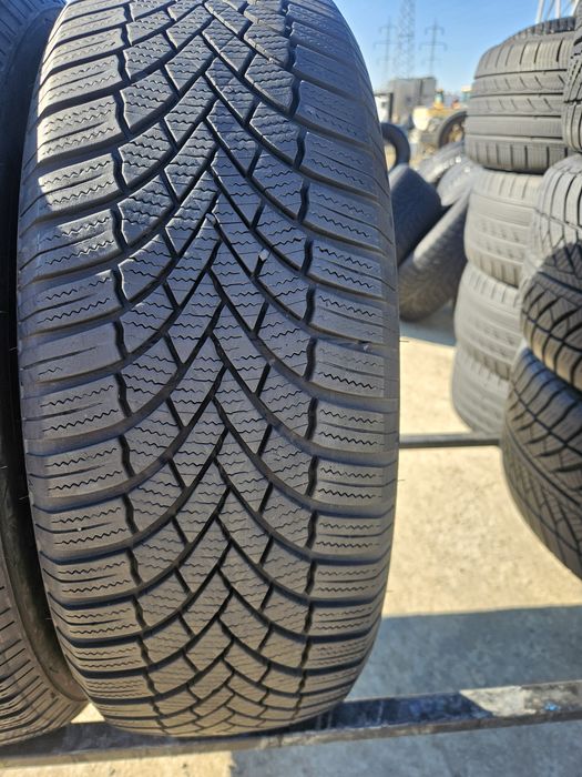 Vând anvelope iarna 205/60/18 205/60r18 BRIGESTONE