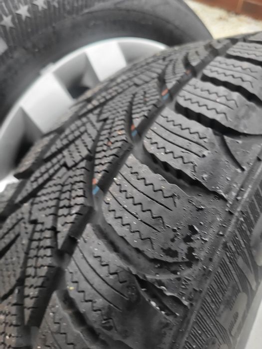 Roți iarnă 185 60 r15