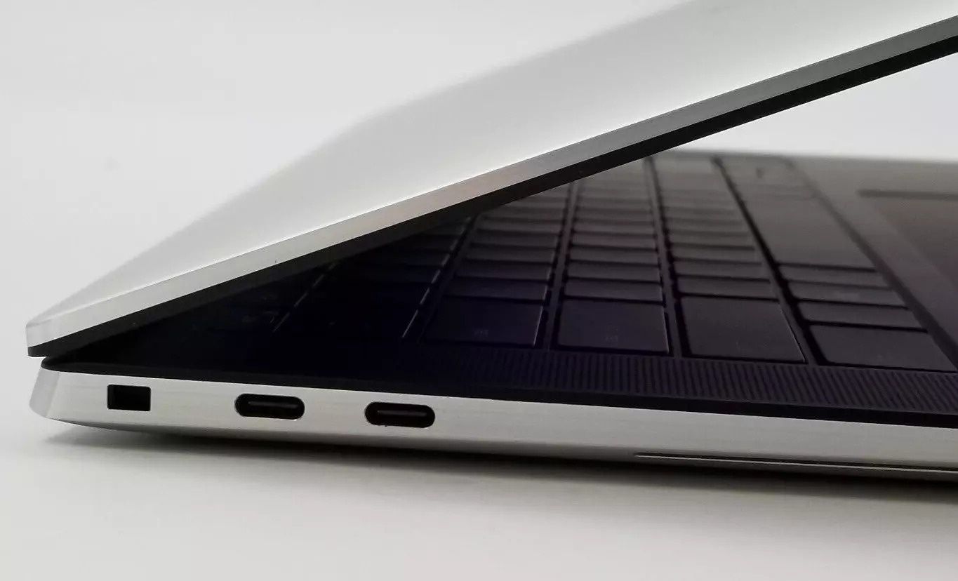 Laptop gaming • Dell XPS 9530 • i7-13700H • NVIDIA GeForce RTX 4050