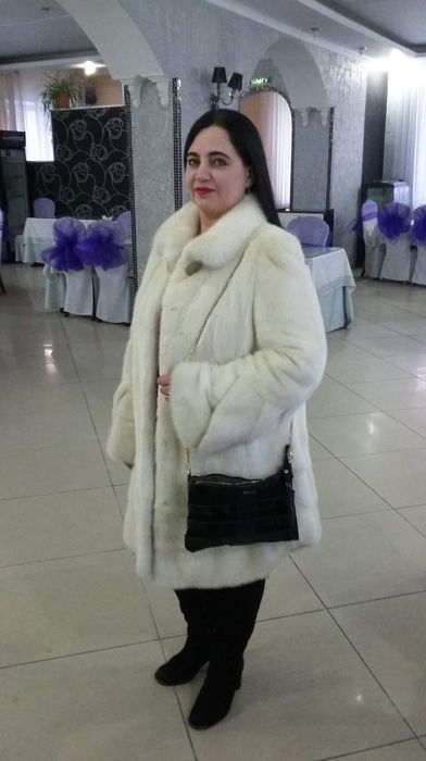Шуба норковая белая