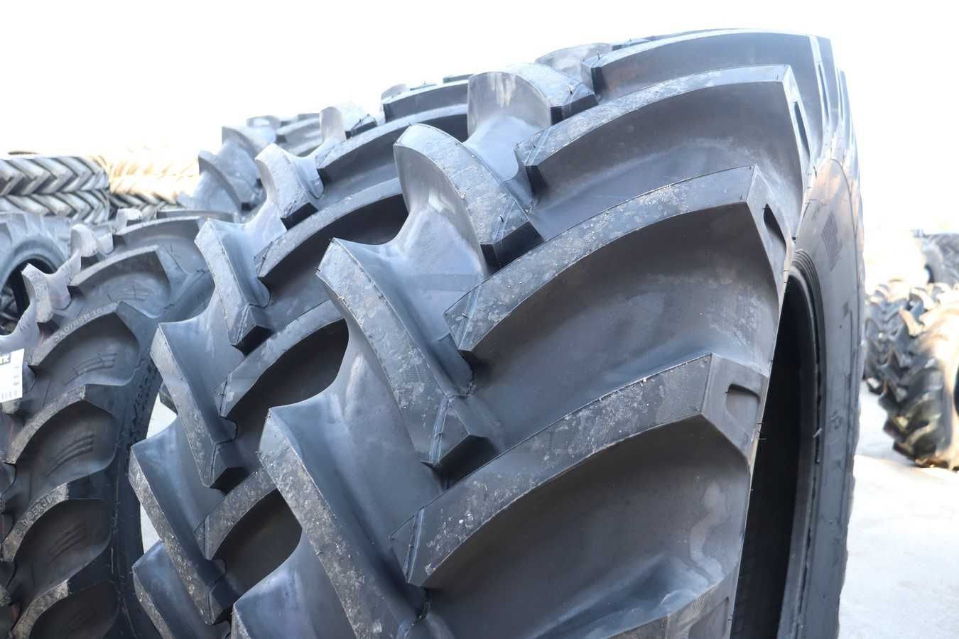 Cauciucuri noi 20.8-38 GTK 16PLY tubeless livrare rapida tractor spate