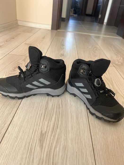 Зимни боти Adidas