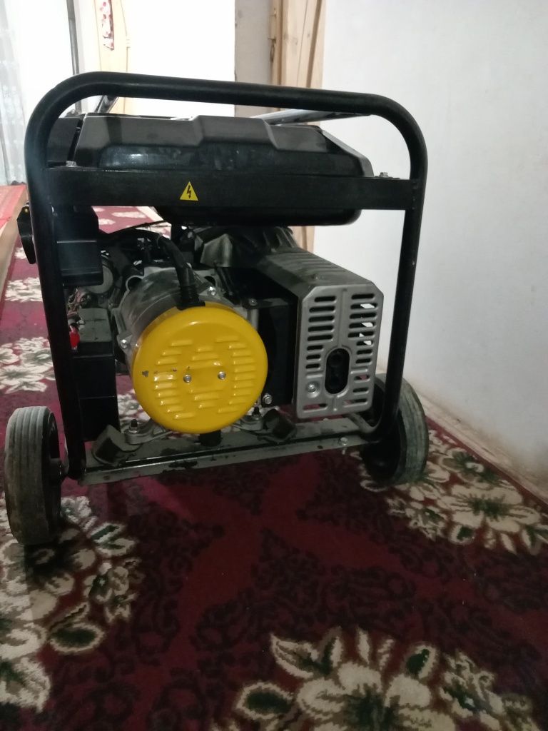 Divjok Shifoo7000