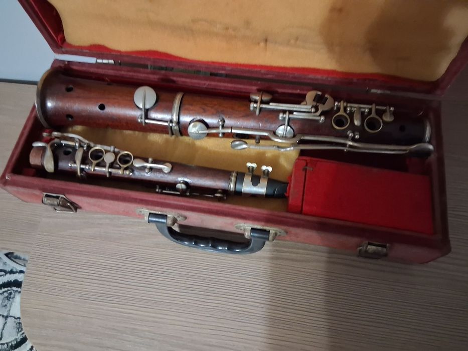 Taragot din lemn de trandafir "foarte vechi "