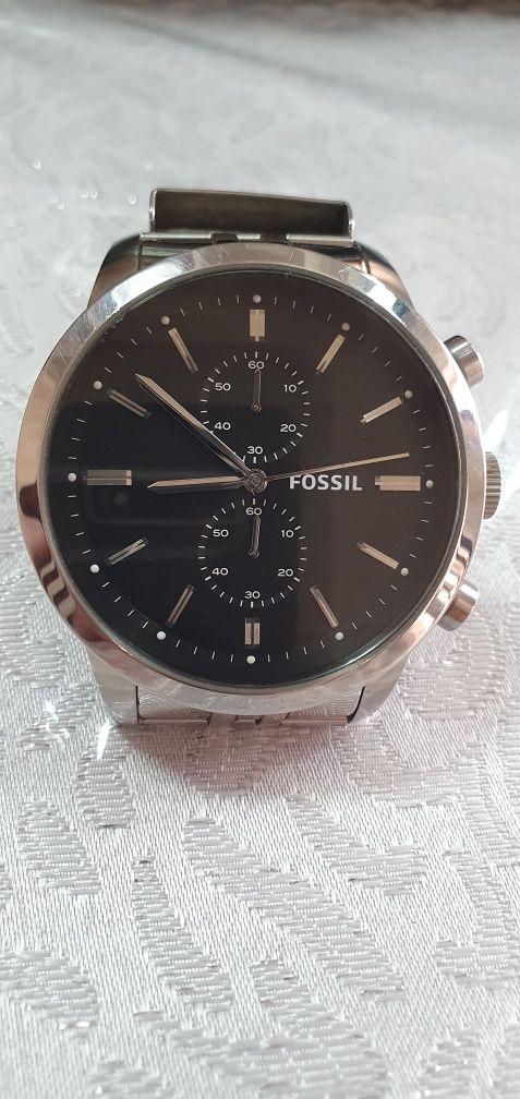 Наручные американские часы FOSSIL