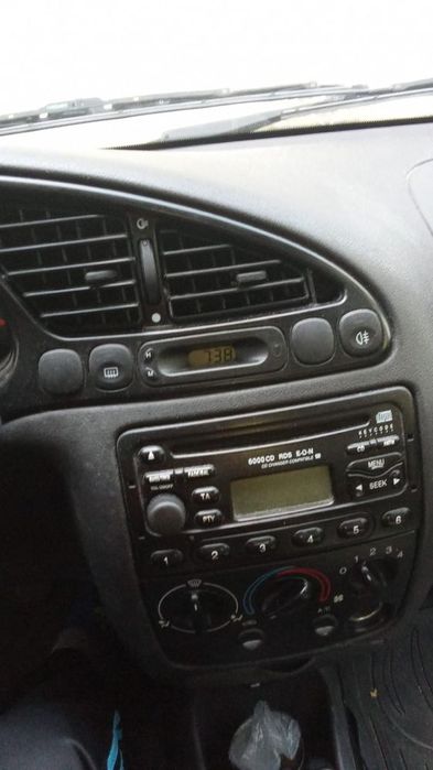 Urgent  Ford Fiesta 2001