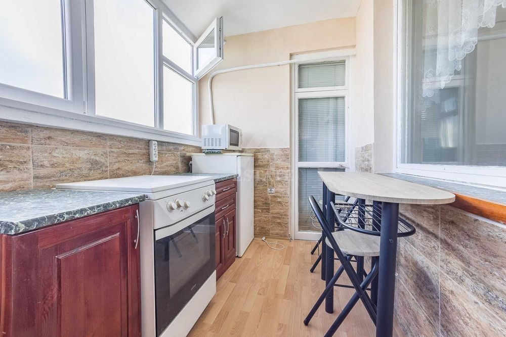 Дава се под наем Тристаен апартамент в София, Зона Б-18 - 74 кв.м за 613 € - Снимка #9