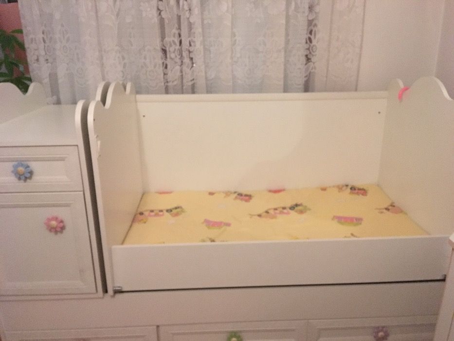 Детска кошара с опция за легло и шкаф и МАТРАК+обиколник комплект