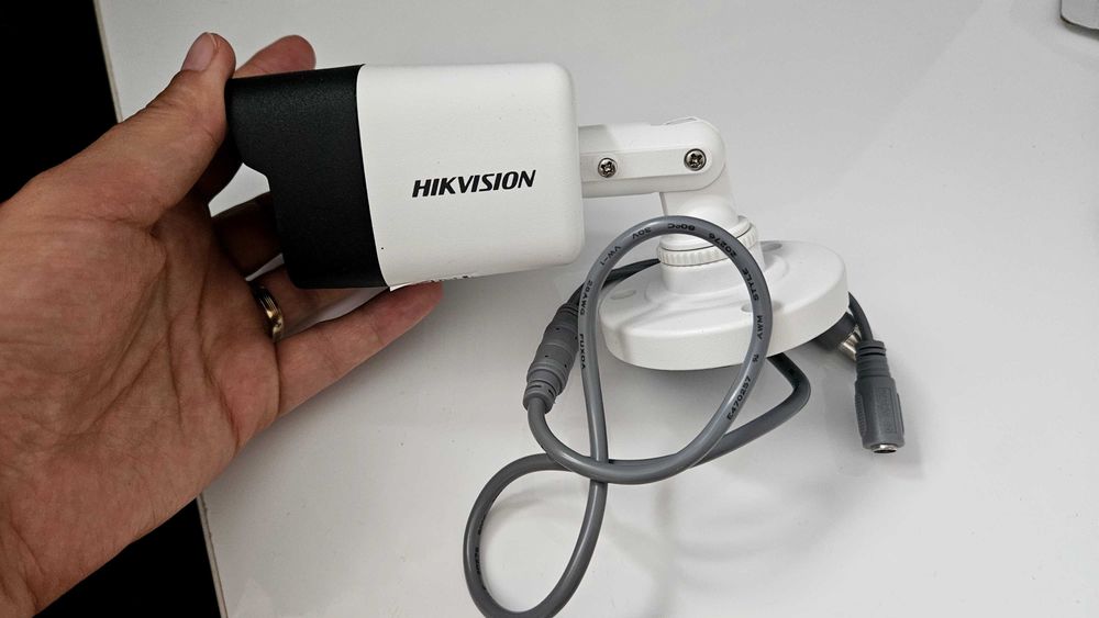Camera supraveghere HIKVISION