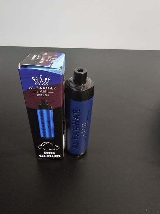 Vand Vape Al-Fakhar si Al-Fakfer 15.000 Puff