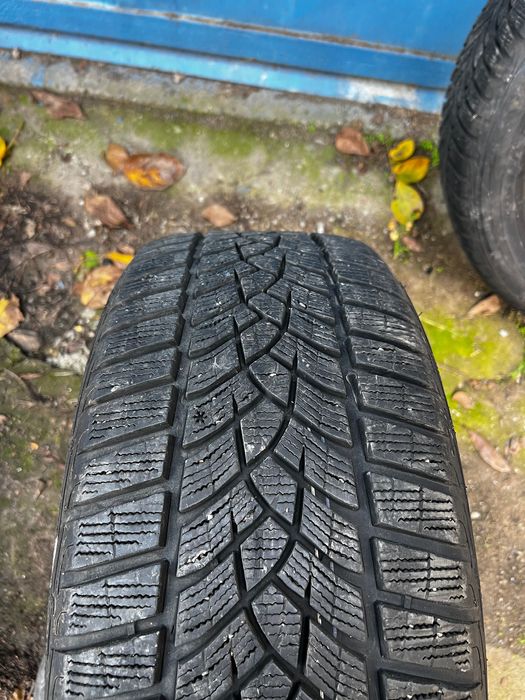 Зимни гуми 225/50R17 GOOD YEAR UltraGrip Performance+ DOT 3019