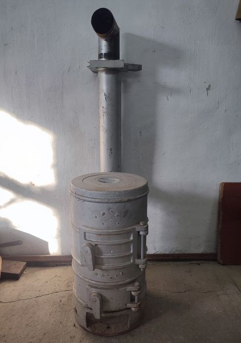 Печка, чугунная  новая.