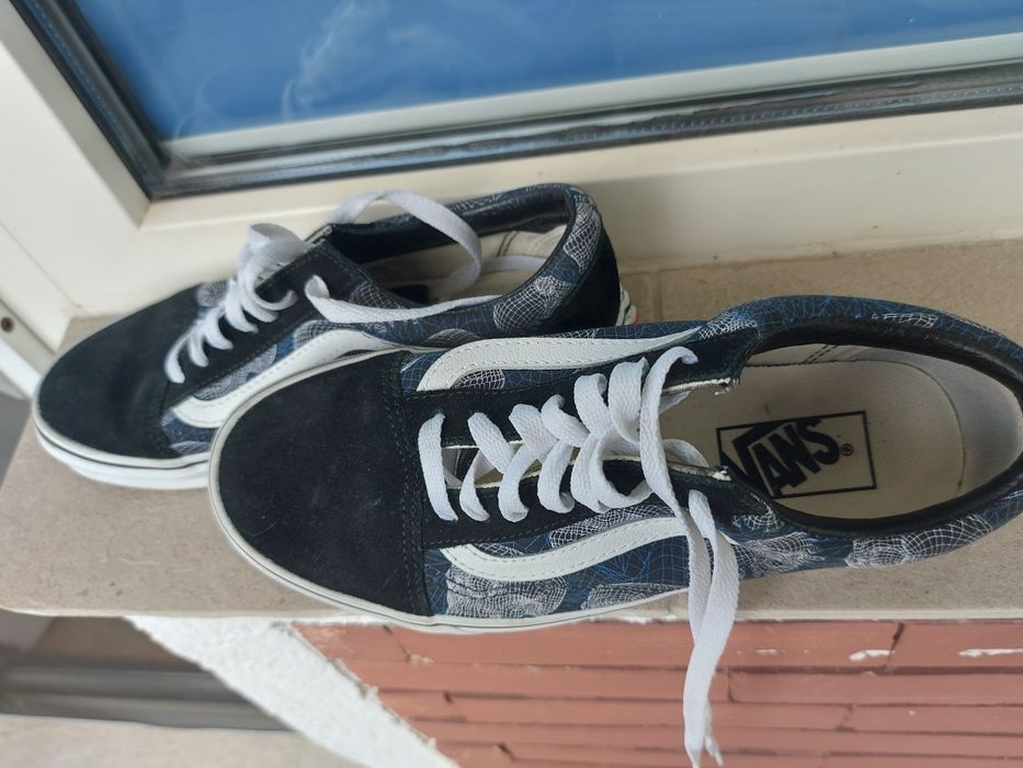 Vând încălțăminte de damă Vans