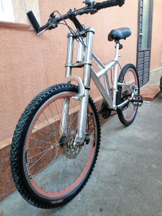 Bicicleta Mountain Bike buna si ieftina