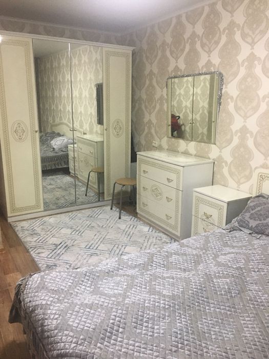 Продаю 2 комн квартиру либо обмен на свой дом, на 3х комн ,светлую 48