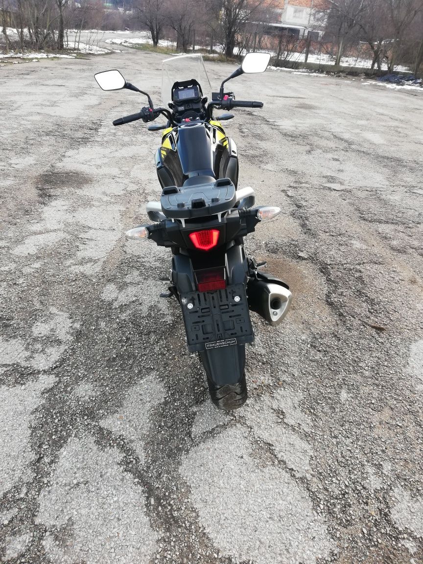 Мотоциклет suzuki V-strom 250