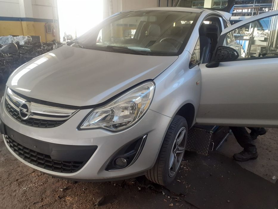 Piese opel corsa d facelift 2013