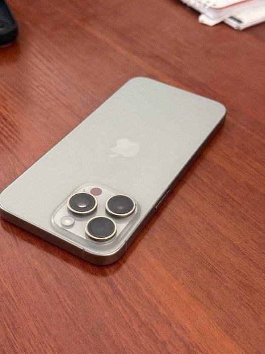 iphone 15 pro max ideal yengide sostayanada